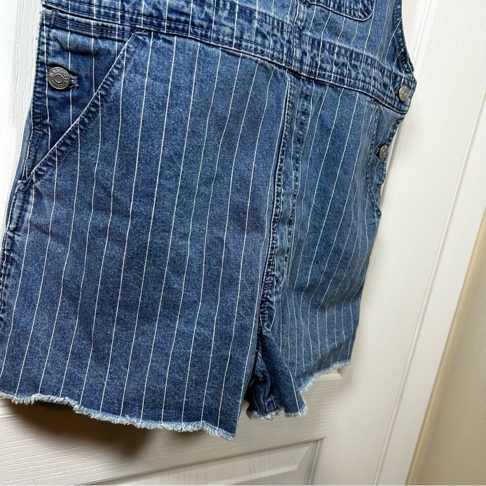 Madewell Pinyon Short Overalls in Pinstripe Small Denim - Picture 4 of 10